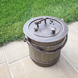 Exclusive bin combination of metal/wood