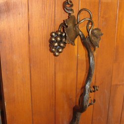 Forged accessories and decorations