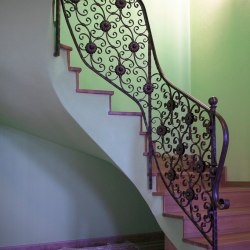 Točité kované interiérové zábradlie na schody