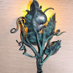 Kované svietidlá - nástenná lampa slnečnica - umelecké svietidlo do interiéru