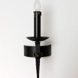 Ručne kovaná bočná lampa ANTIK s 1 sviečkou - historické nástenné svietidlo