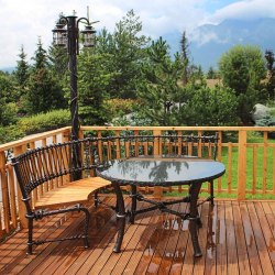 Exkluzívne terasové sedenie - ručne kovaný stôl a lavičky